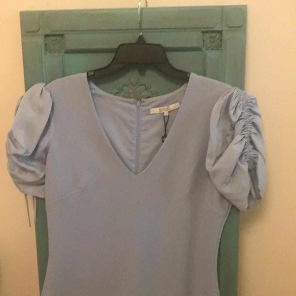 Badgley Mischka Soft Blue V-Neck Midi Dress with Puff Sleeves